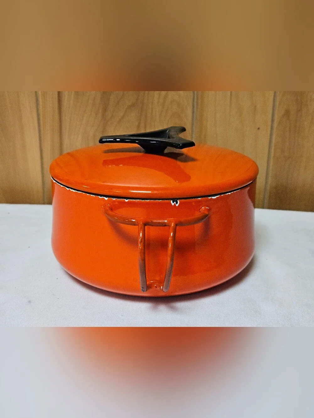 Vtg Milanoware Mid Century Modern 2 Qt Enamel Pot & Lid Made In Italy Orange Wht